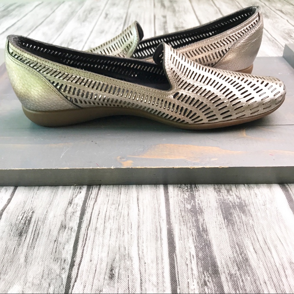 Sesto Meucci Lasercut Gold Metallic Loafers 8.5N
